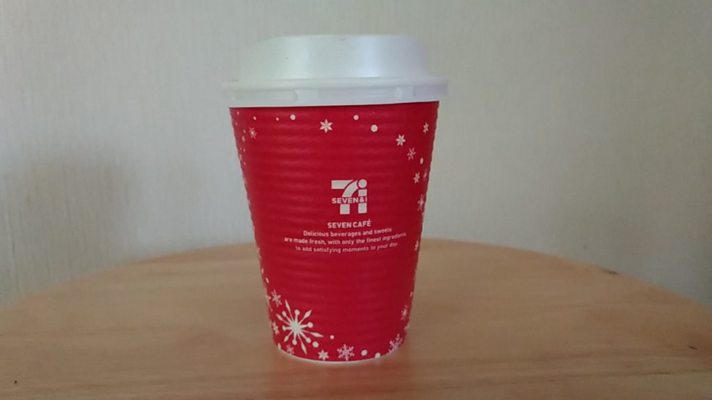 セブンのクリスマスデザインカップ