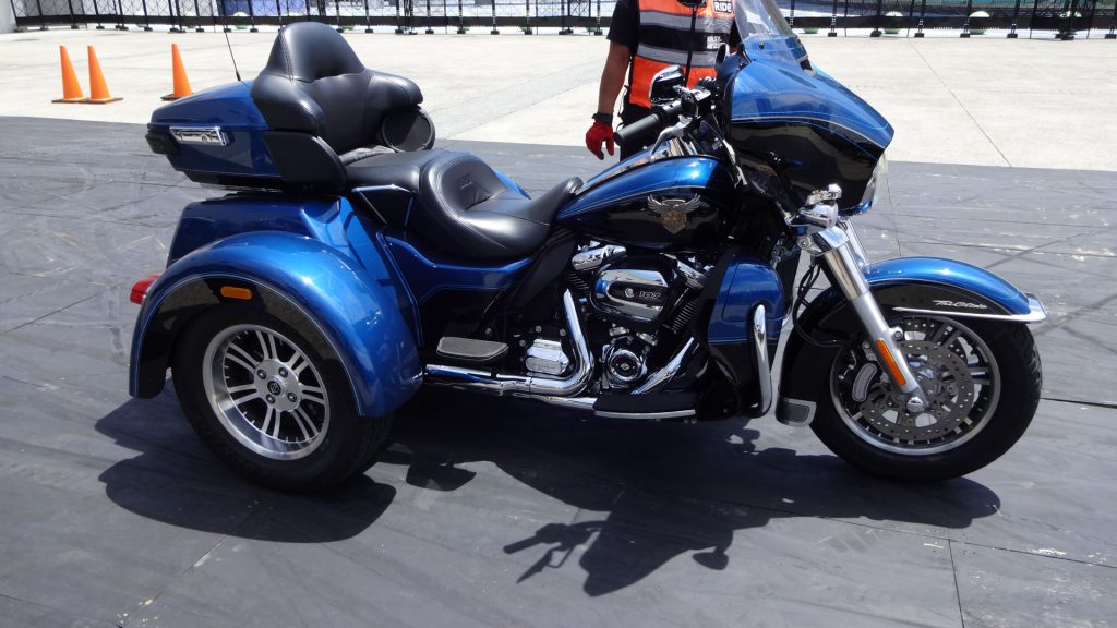 ハーレーの試乗用トライク