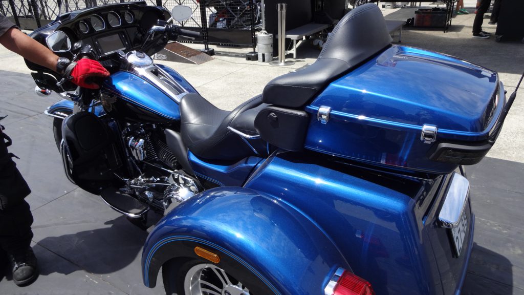 トライクの左ステップ部分