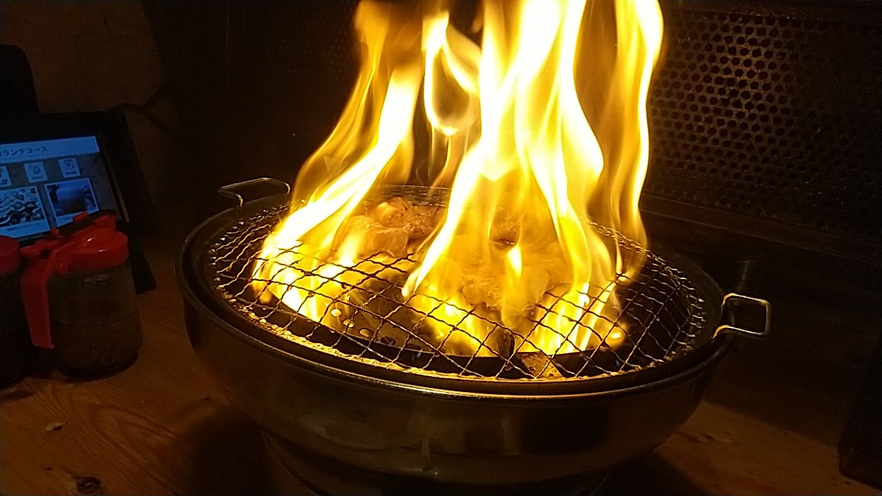 炎上する焼肉ロースター