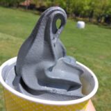 型破り満点な黒いソフトクリームが食べれる牧場「蔵王ハートランド」