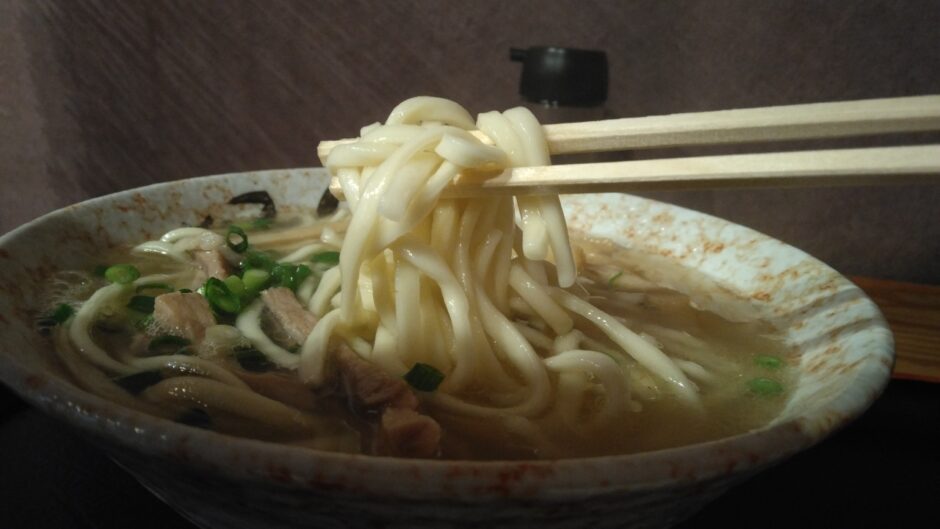 東京で食べる八重山そば